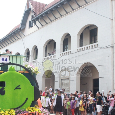 Parade Budaya & Pawai Bunga 2016